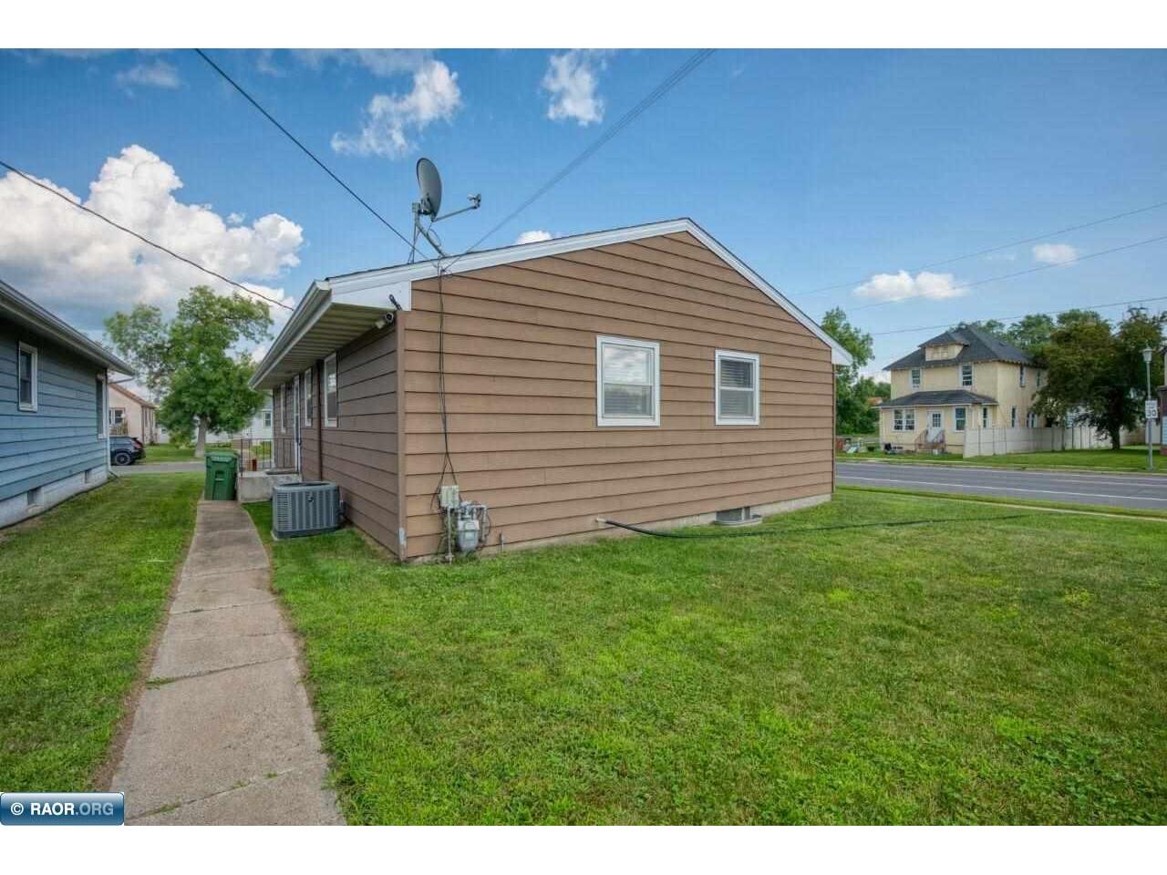 115 E 25th St Hibbing MN 55746 148857 image6