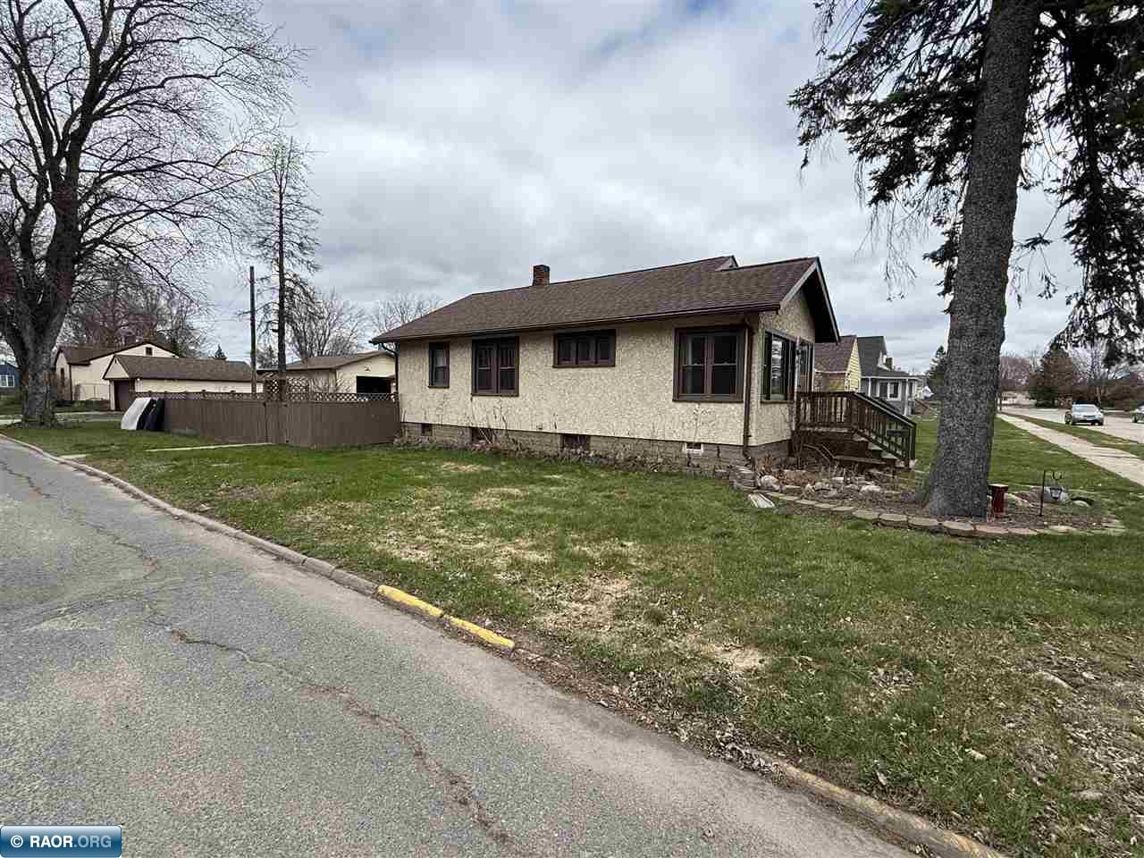 1229 12th St S Virginia MN 55792 149873 image4