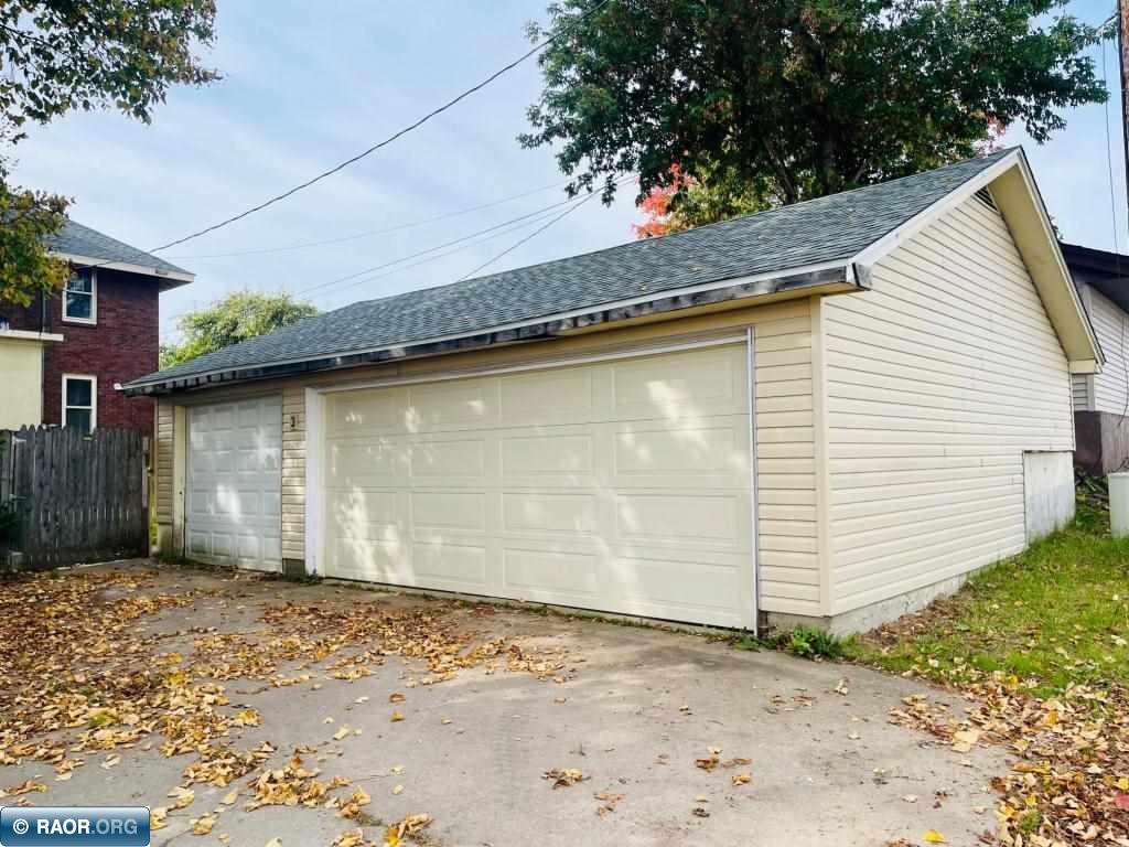 126 SW 2nd St Chisholm MN 55719 149143 image10