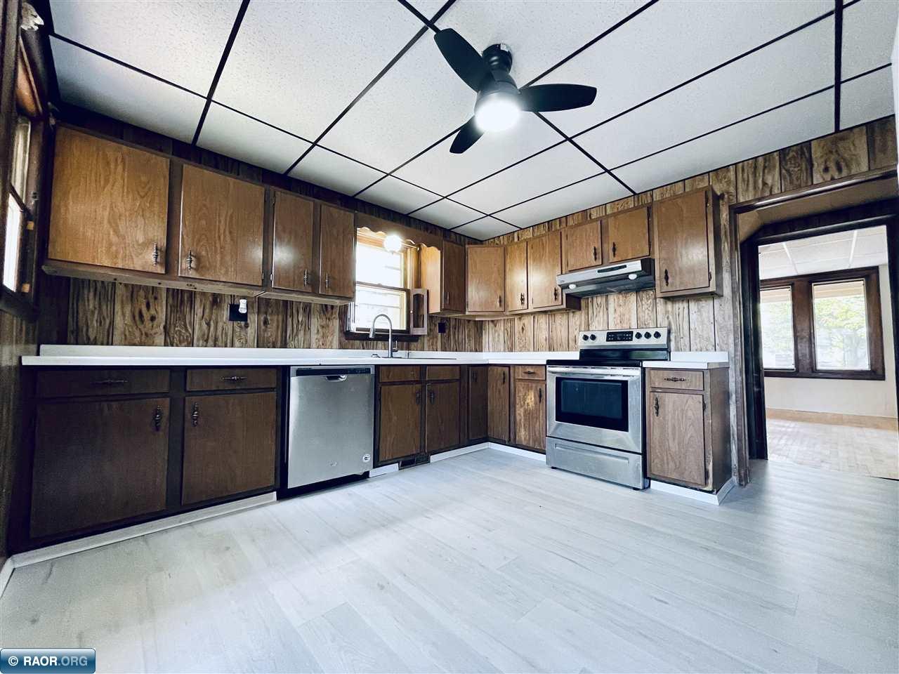 126 SW 2nd St Chisholm MN 55719 149143 image20