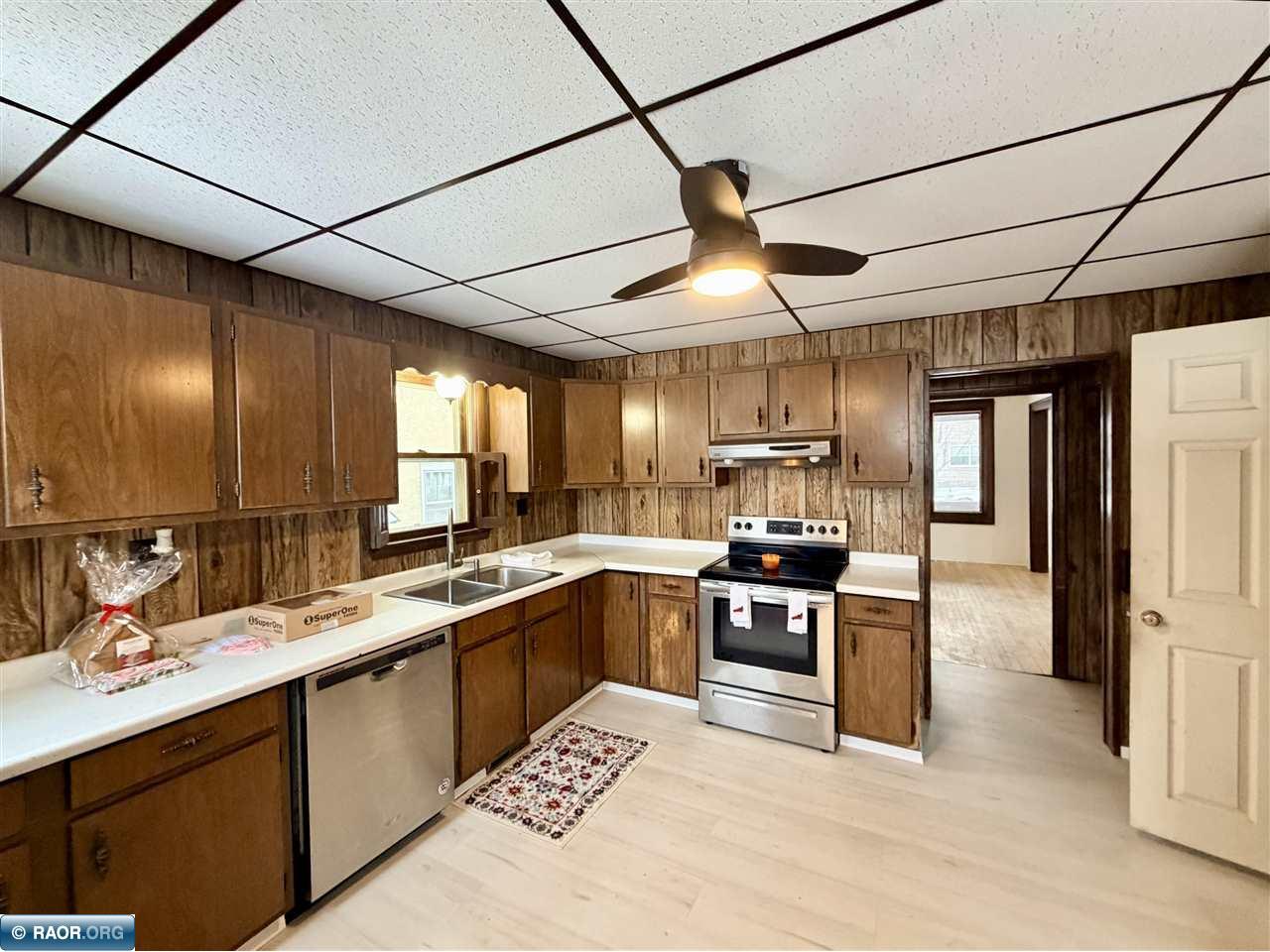 126 SW 2nd St Chisholm MN 55719 149143 image22