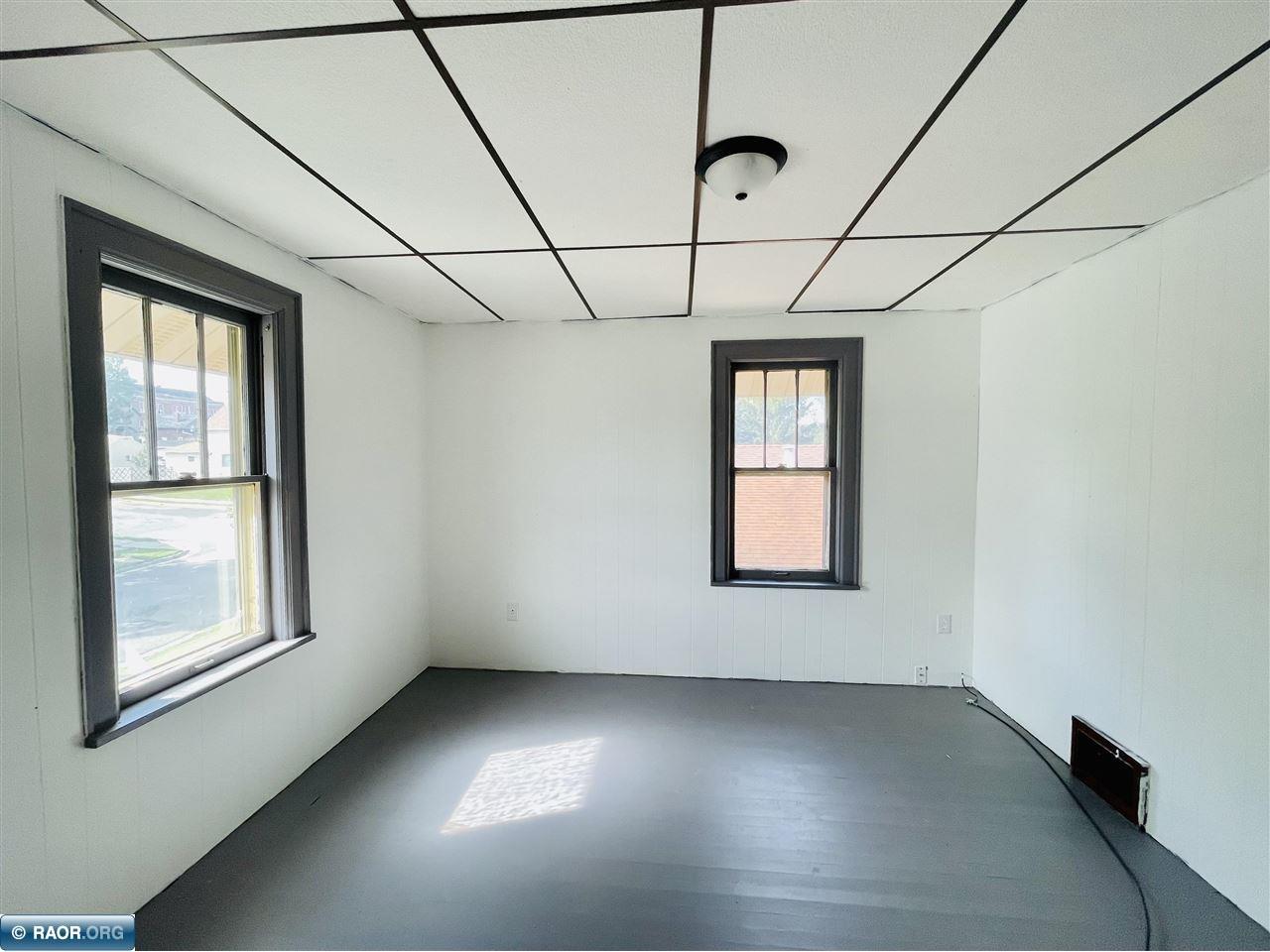 126 SW 2nd St Chisholm MN 55719 149143 image32