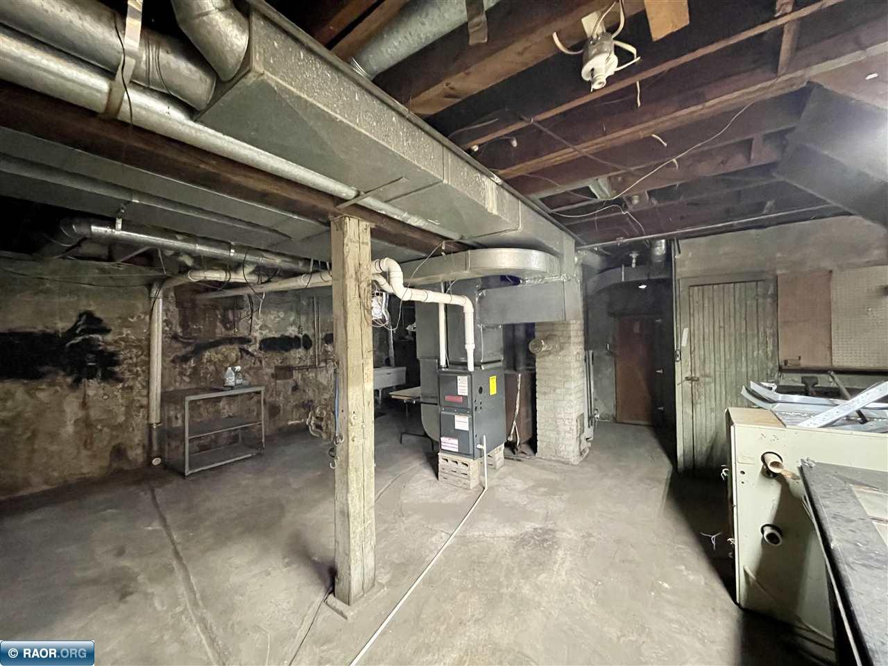 126 SW 2nd St Chisholm MN 55719 149143 image42