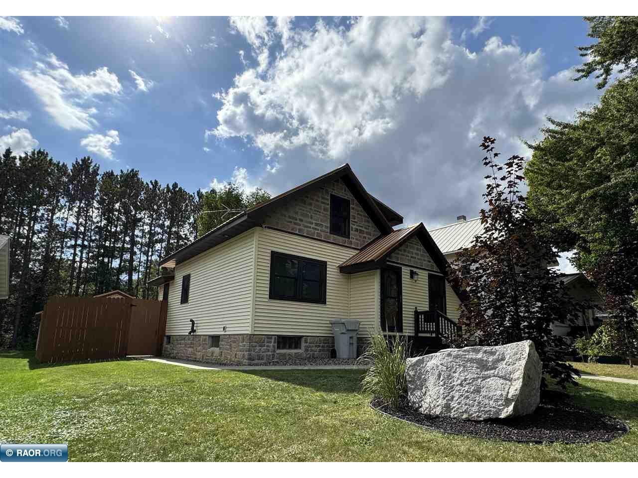 127 SW 9th St SW Chisholm MN 55719 147559 image1