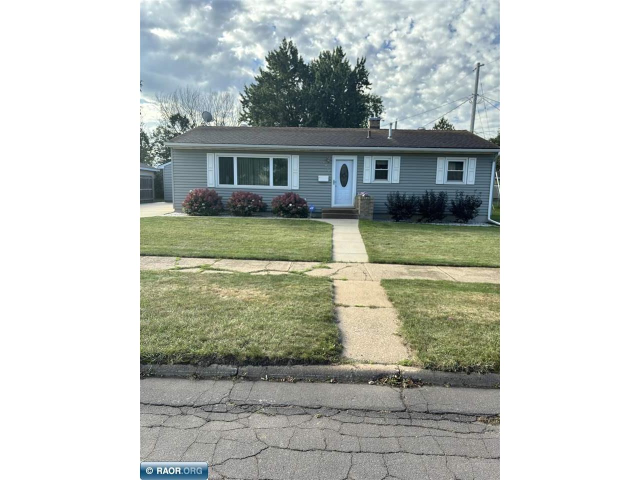 1414 E 16th Street Hibbing MN 55746 147512 image1