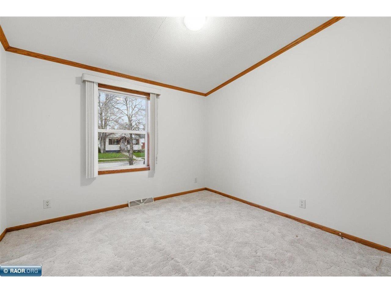 1430 12th St S Virginia MN 55792 149989 image14