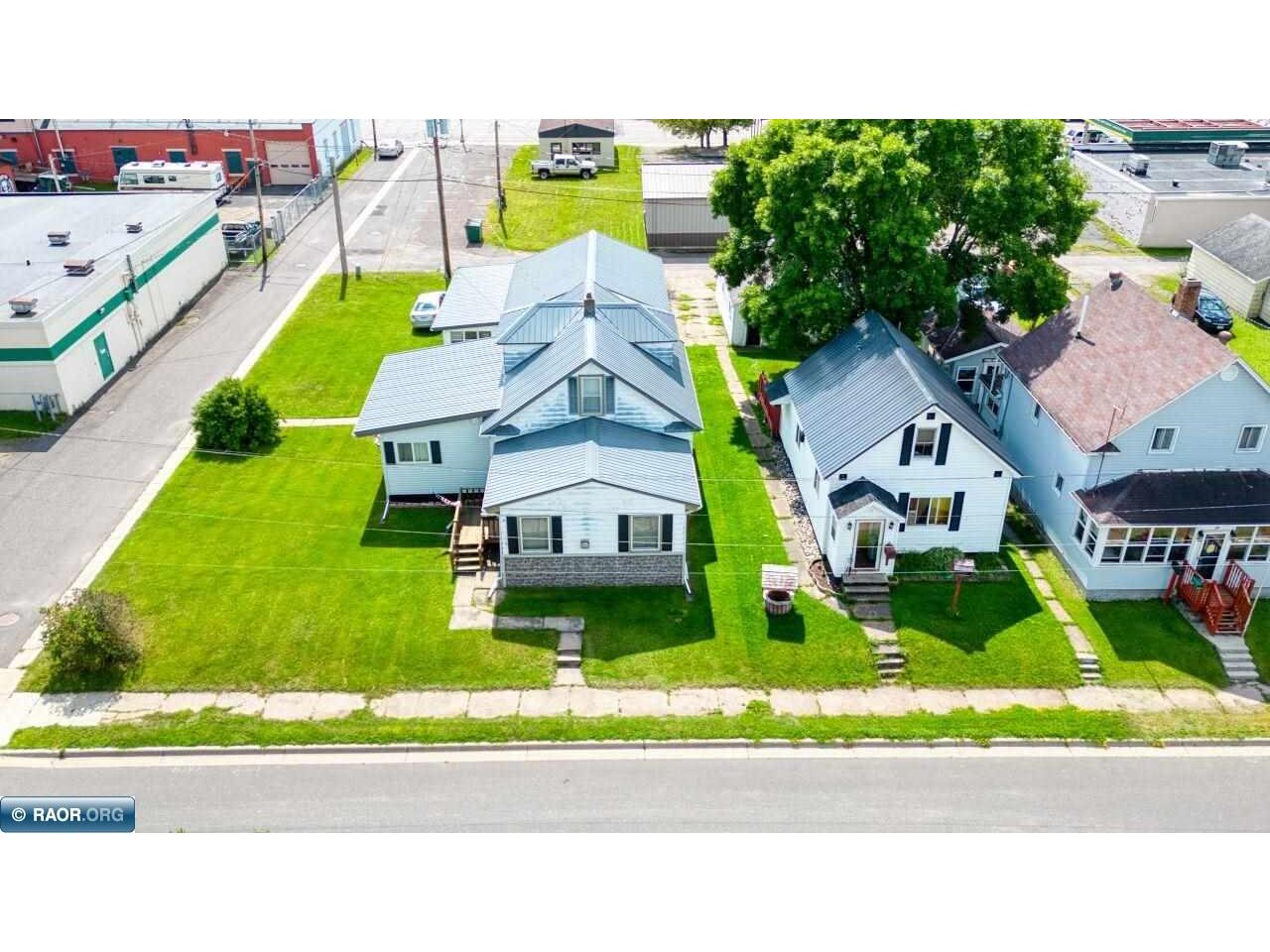 15 W 4th Ave N Aurora MN 55705 149010 image1