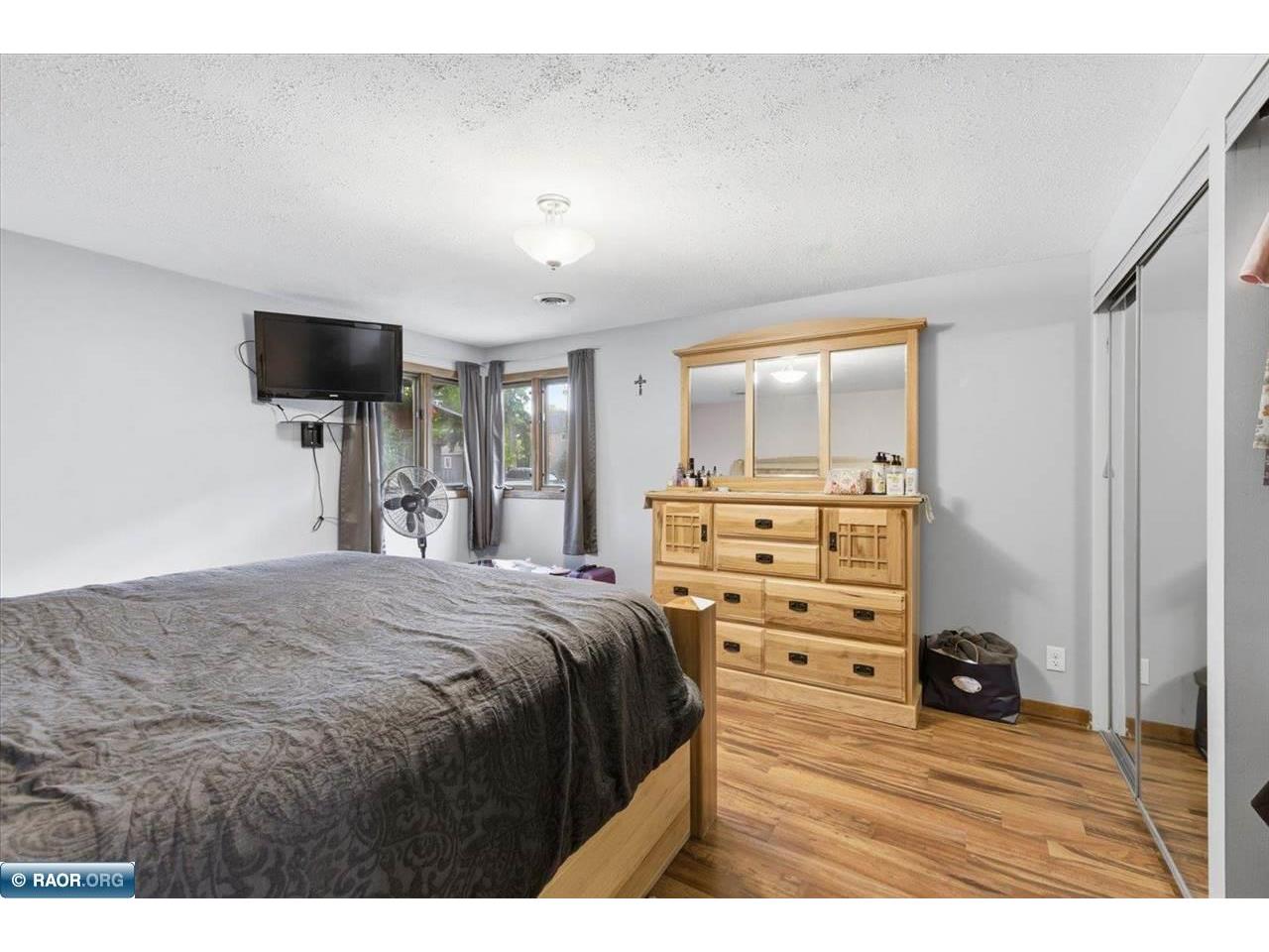 1503 9th St S Virginia MN 55792 150107 image17