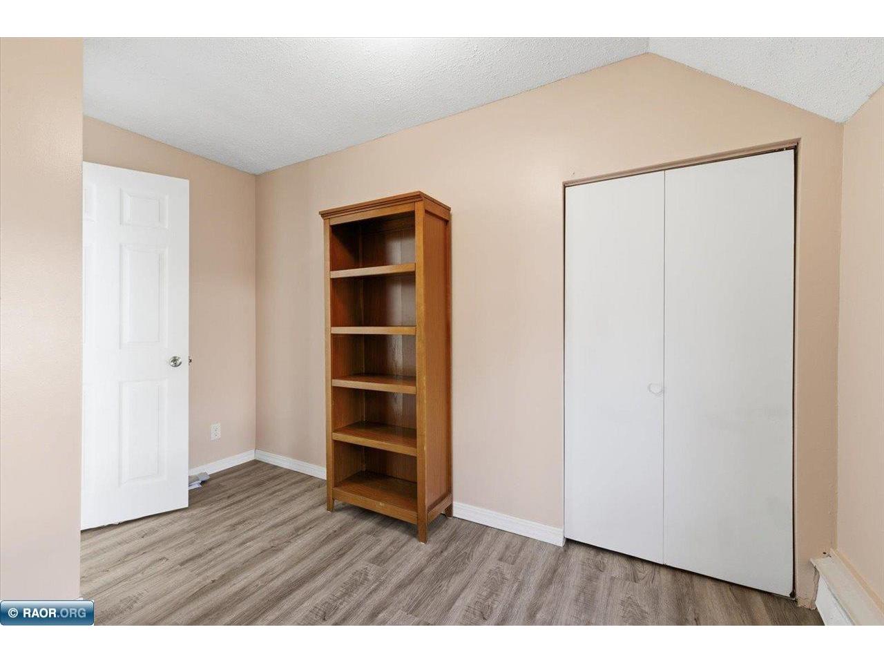 1503 9th St S Virginia MN 55792 150107 image22