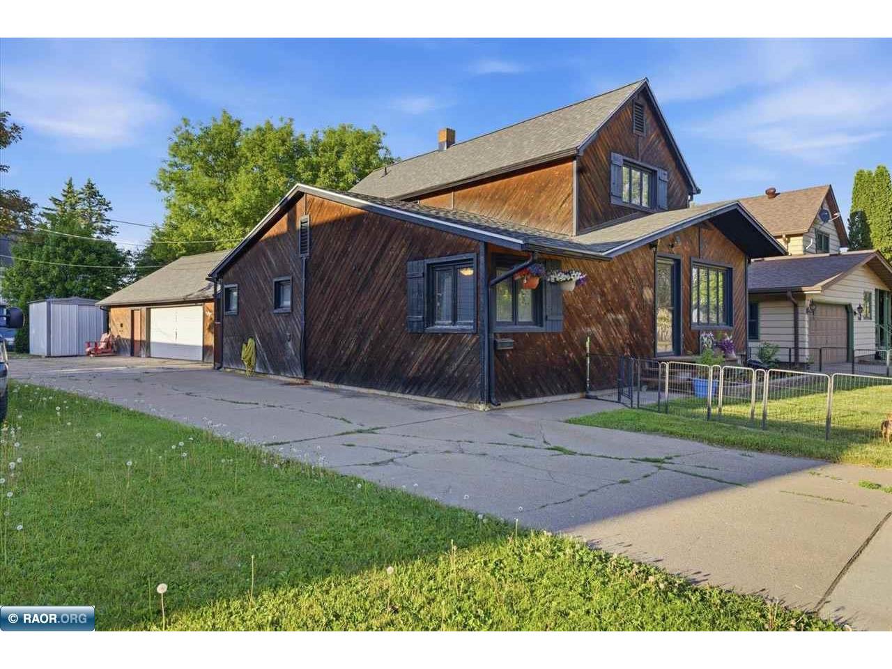 1503 9th St S Virginia MN 55792 150107 image3
