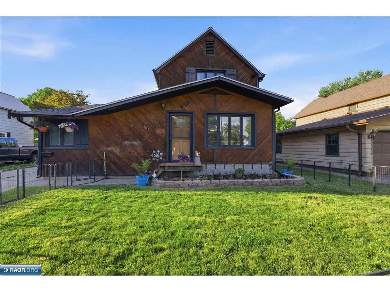 1503 9th St S Virginia MN 55792 150107 image4