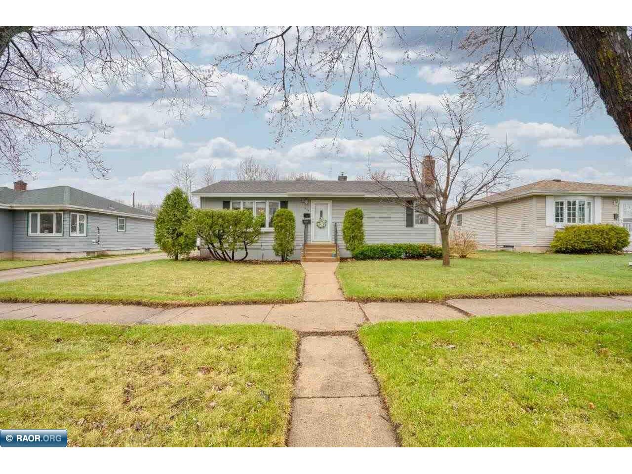 1609 16th Ave E Hibbing MN 55746 148231 image1