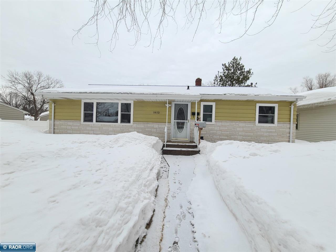 1612 E 14th Ave Hibbing MN 55746 144771 image1