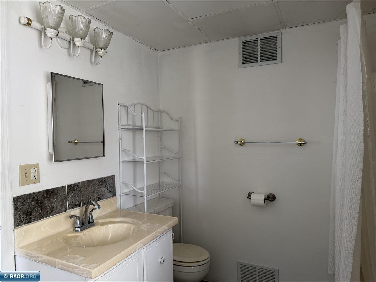 1702 1st Avenue International Falls MN 56649 149753 image9
