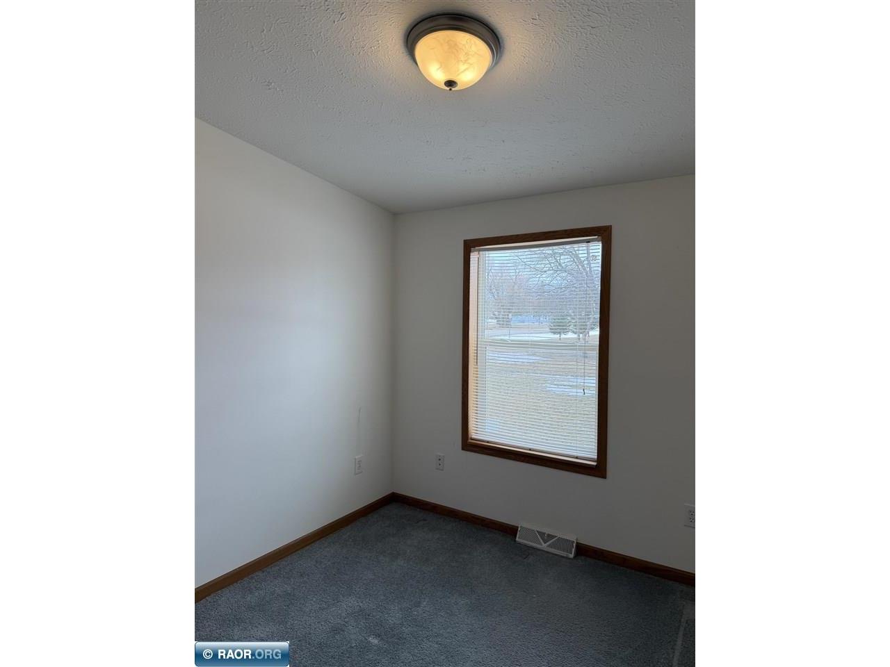 1702 Main Avenue International Falls MN 56649 149680 image24