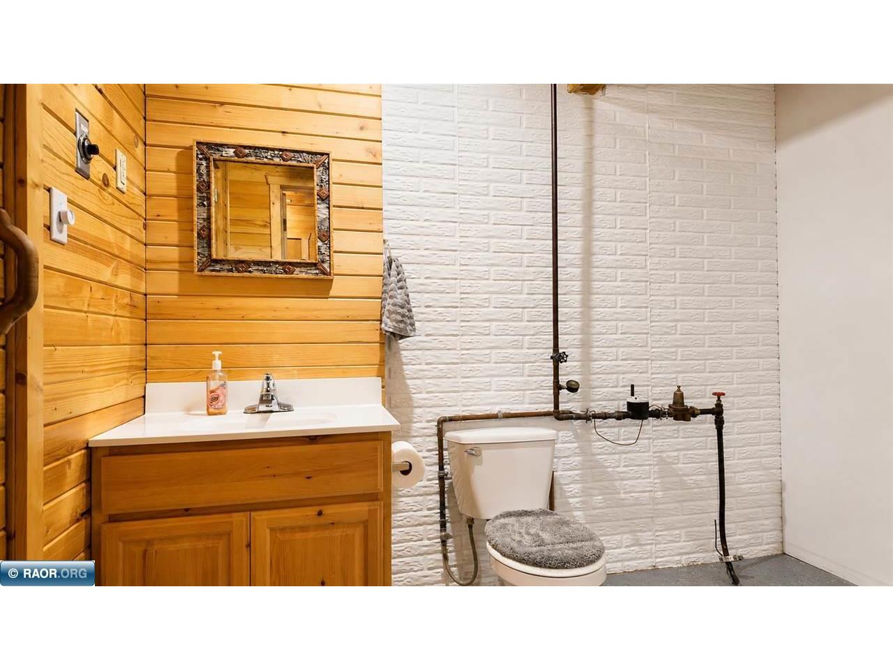 1712 West 2nd Street Eveleth MN 55734 150055 image38