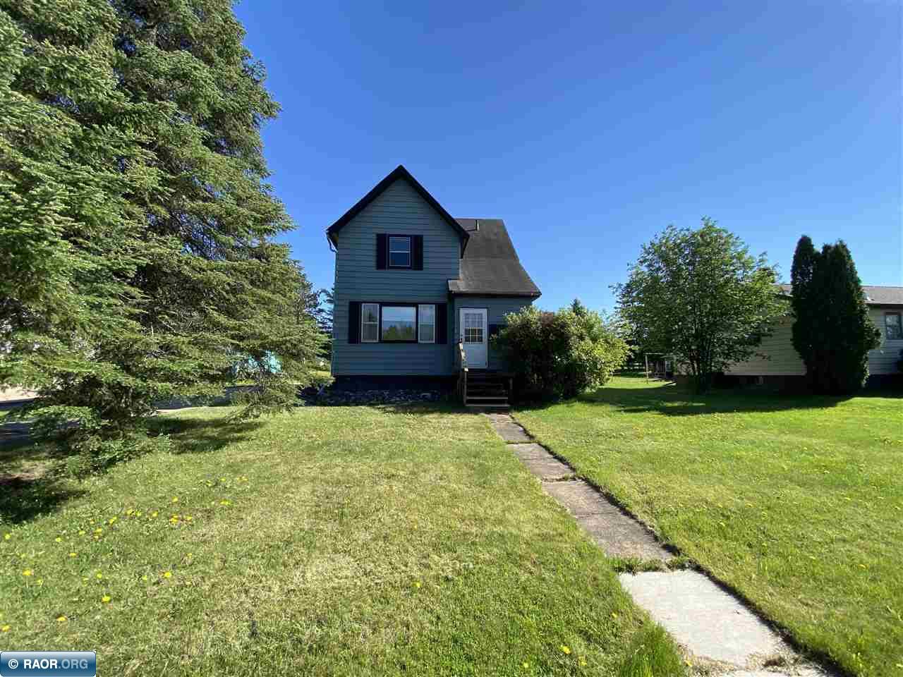 1822 26th Street E, Hibbing, MN 55746 MLS 141457 Edina Realty