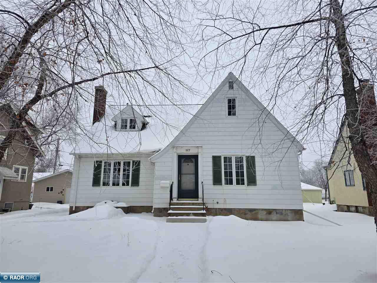 1927 11th Ave E Hibbing MN 55746 149424 image1