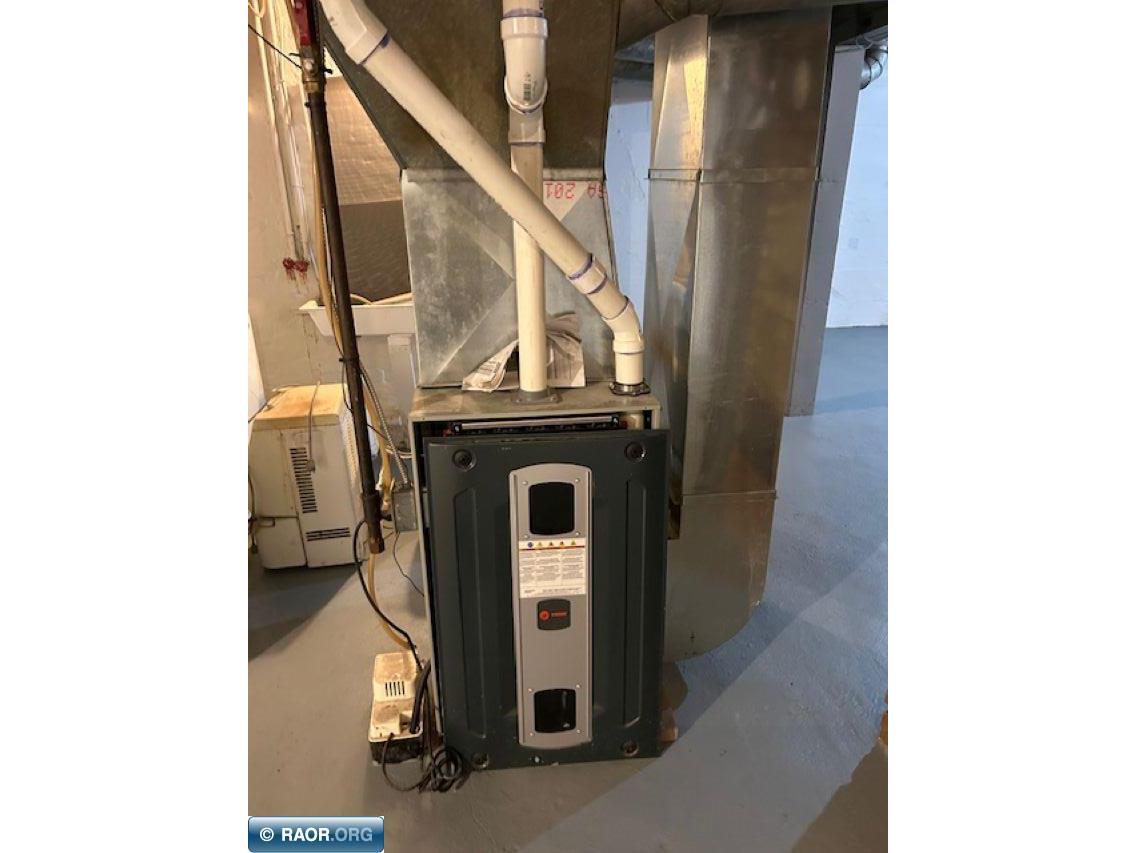 1992 E 25th St Hibbing MN 55746 149347 image20