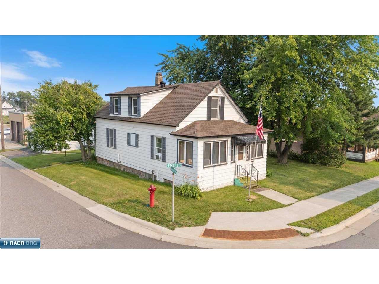 2 1st Nashwauk MN 55769 148800 image1