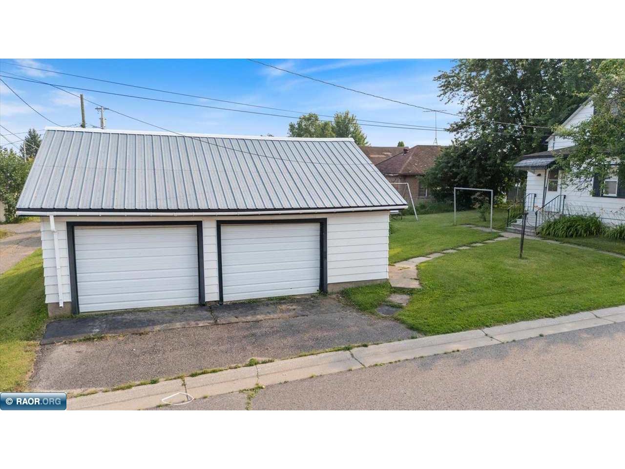 2 1st Nashwauk MN 55769 148800 image3