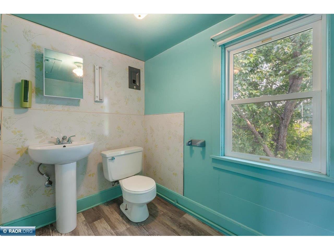 2 1st Nashwauk MN 55769 148800 image31