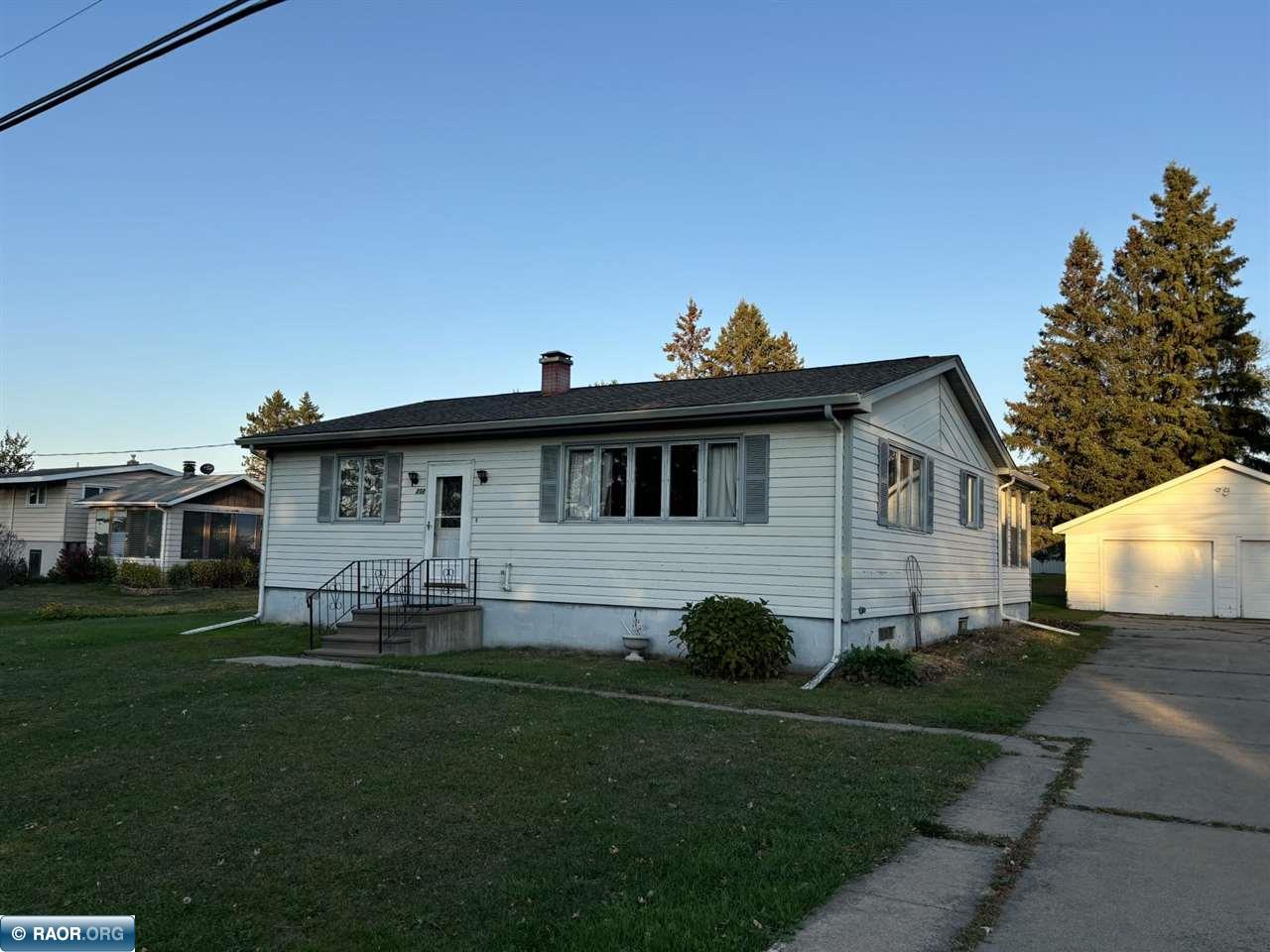 202 W 16th Avenue Eveleth MN 55734 147601 image1