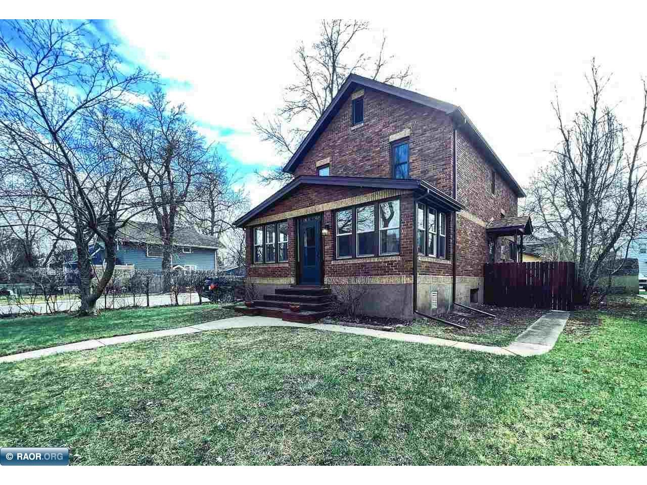 2027 7th Ave E Hibbing MN 55746 146631 image1