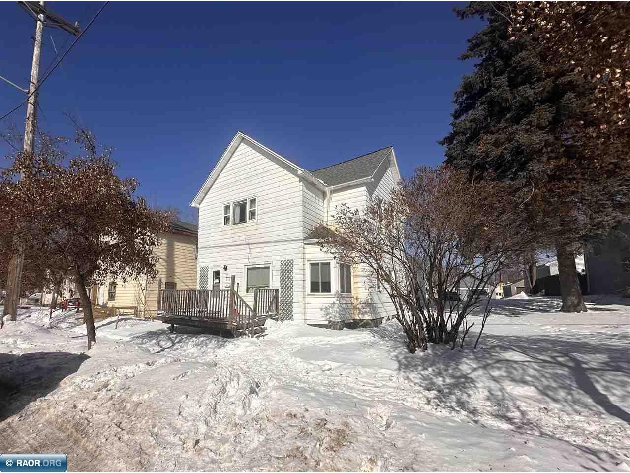 205 Fayal Rd Eveleth MN 55734 149540 image1