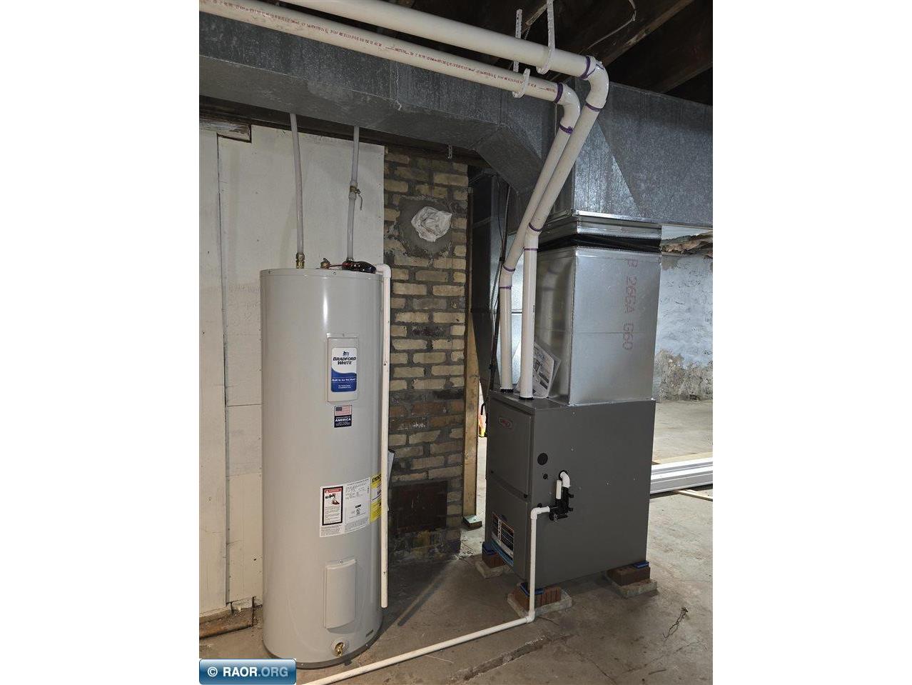 207 Broadway St. S Gilbert MN 55741 149141 image11