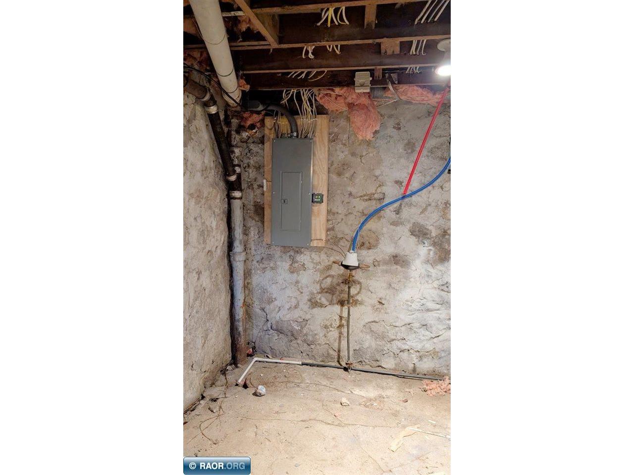 207 Broadway St. S Gilbert MN 55741 149141 image7