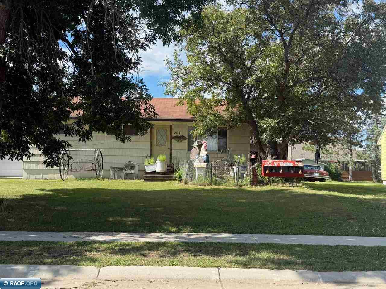 207 Wyandotte Rd Hoyt Lakes MN 55750 150303 image1