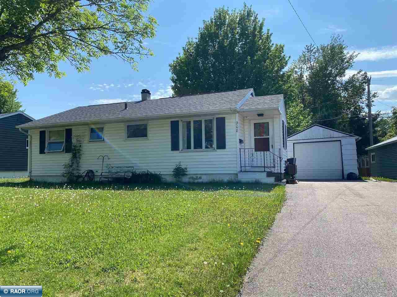 208 Suffolk Hoyt Lakes MN 55750 145124 image1