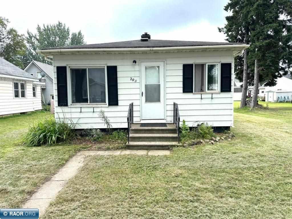209 E Hibbing Ave Keewatin MN 55753 147625 image1