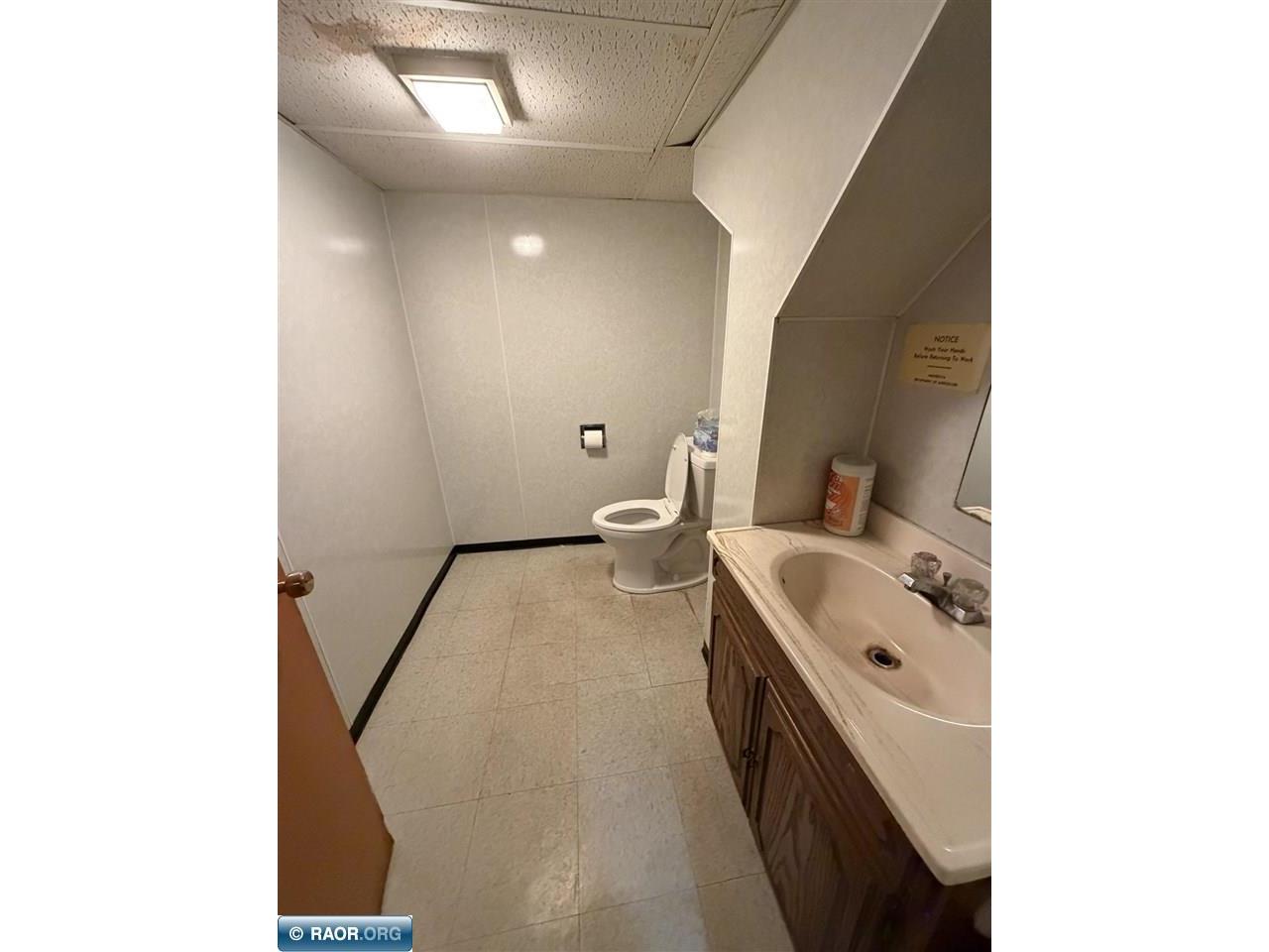 210 Lake St W Chisholm MN 55719 150005 image18