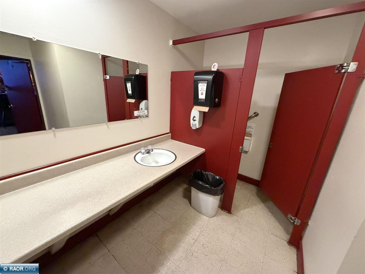 210 Lake St W Chisholm MN 55719 150005 image20