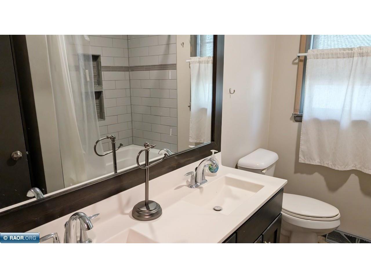 211 2nd St SE Cook MN 55723 150066 image9