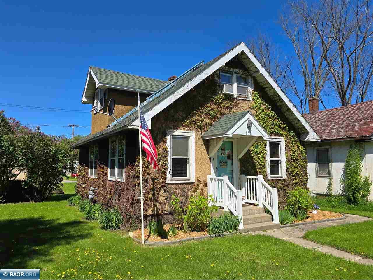 211 S 2nd St Keewatin MN 55753 146746 image1