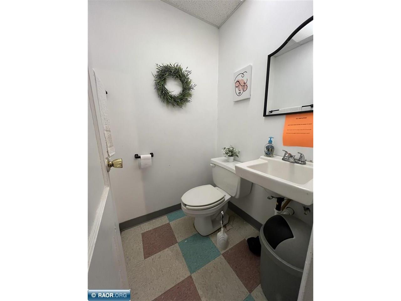 211 W Lake Street Chisholm MN 55719 147987 image17