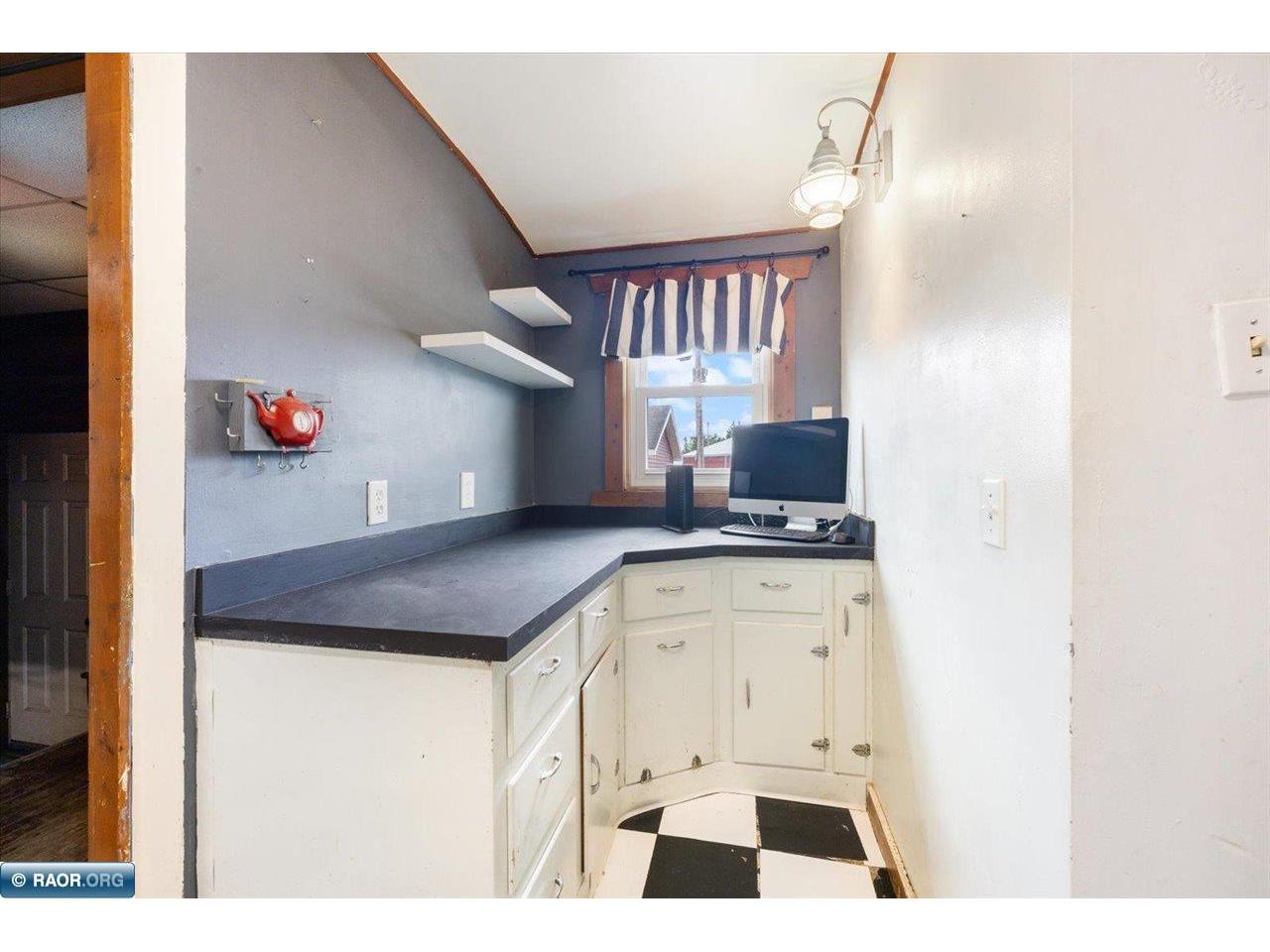 213 & 215 W 4th Ave N Aurora MN 55705 149402 image11