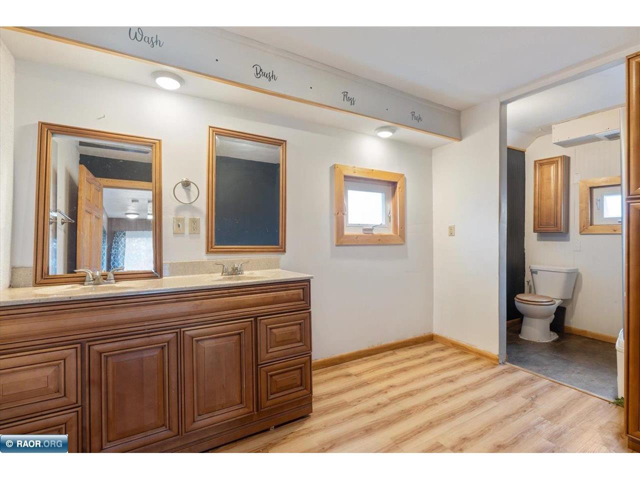 213 & 215 W 4th Ave N Aurora MN 55705 149402 image18