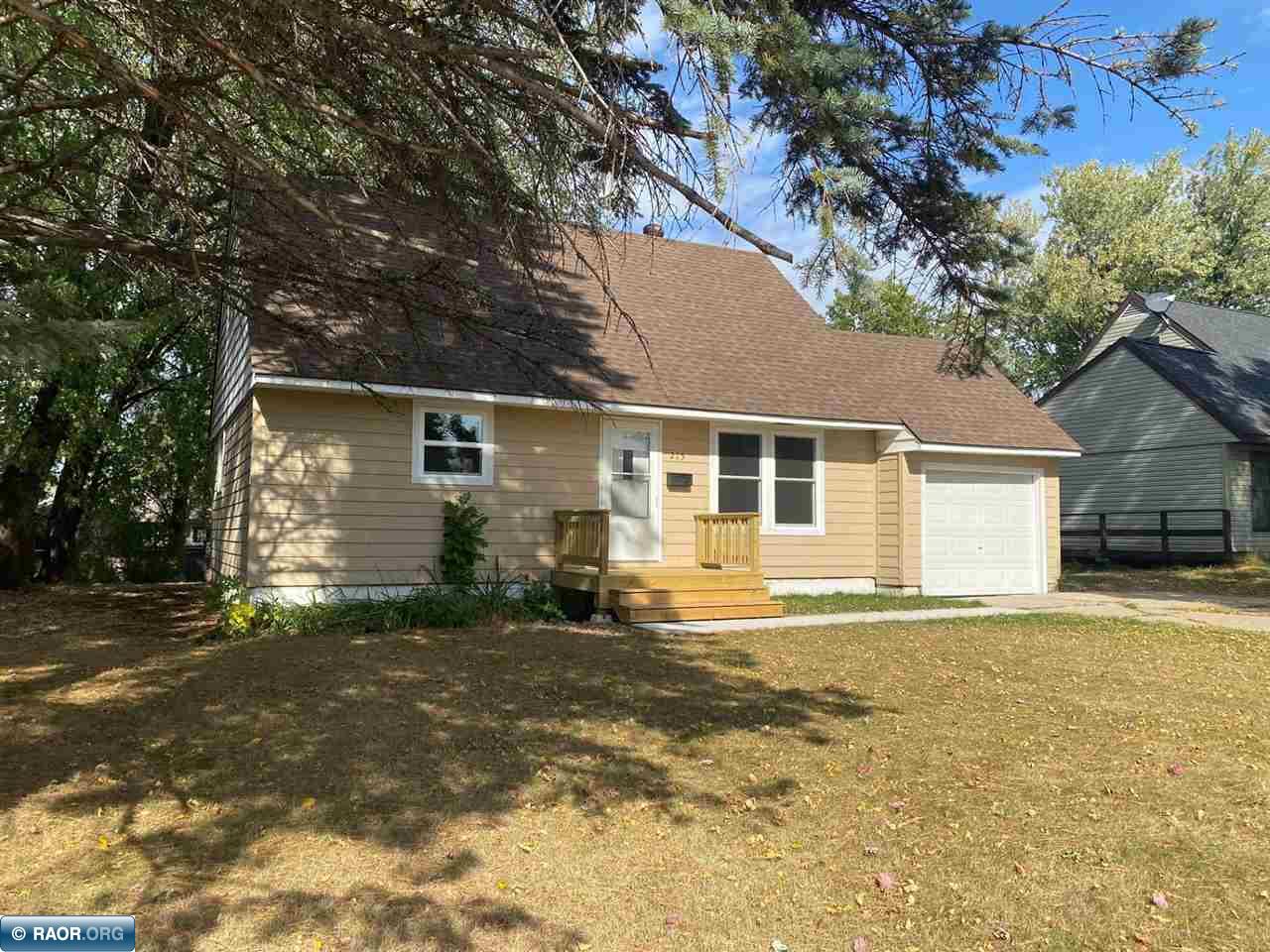 215 Hampshire Hoyt Lakes MN 55750 147560 image1