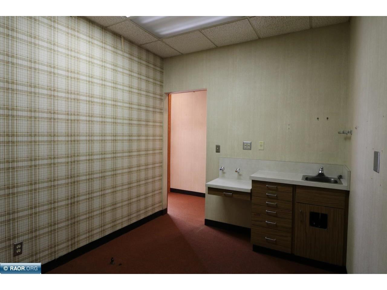 22 W 3rd Ave North Aurora MN 55705 149638 image14