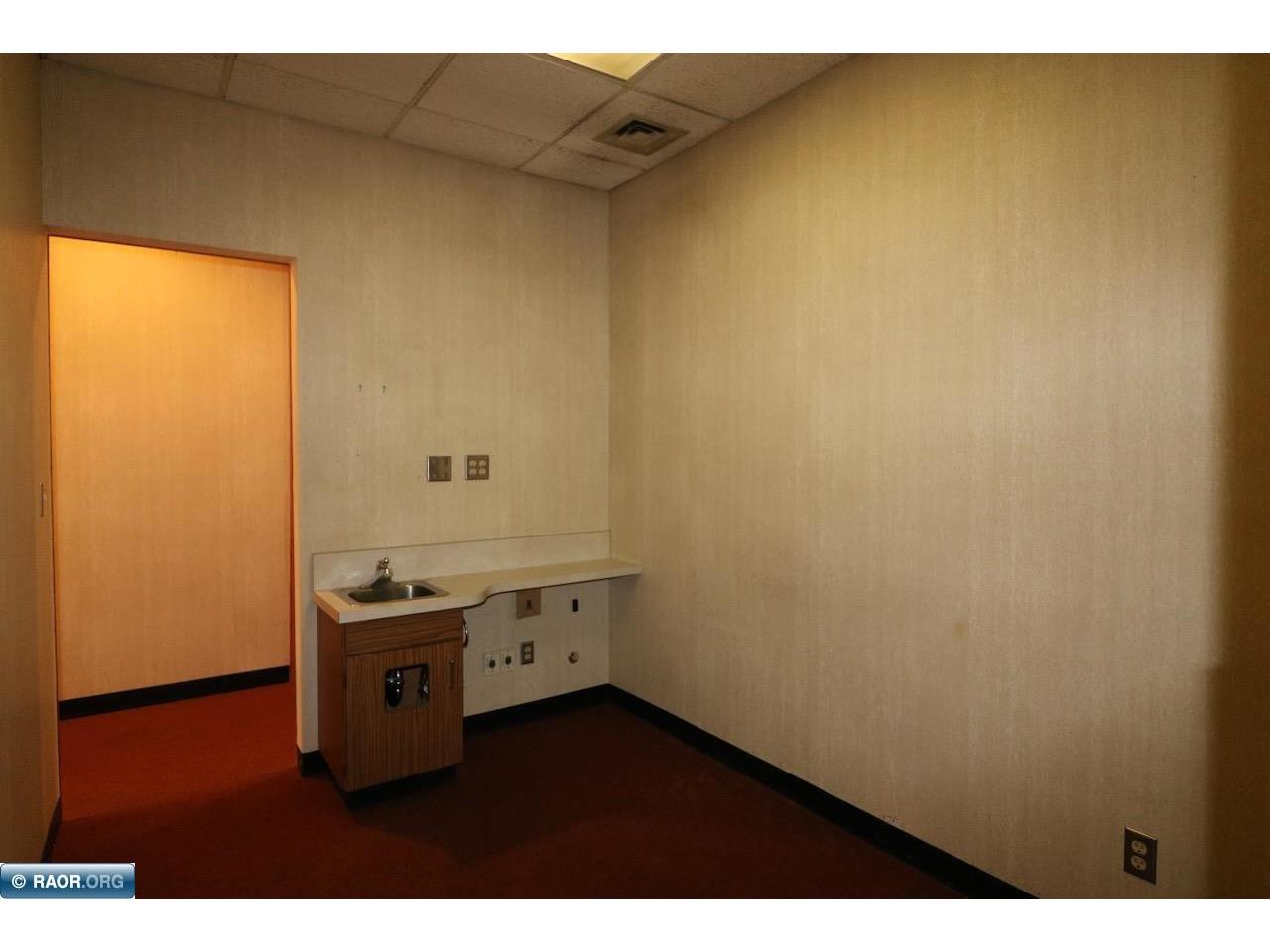 22 W 3rd Ave North Aurora MN 55705 149638 image15