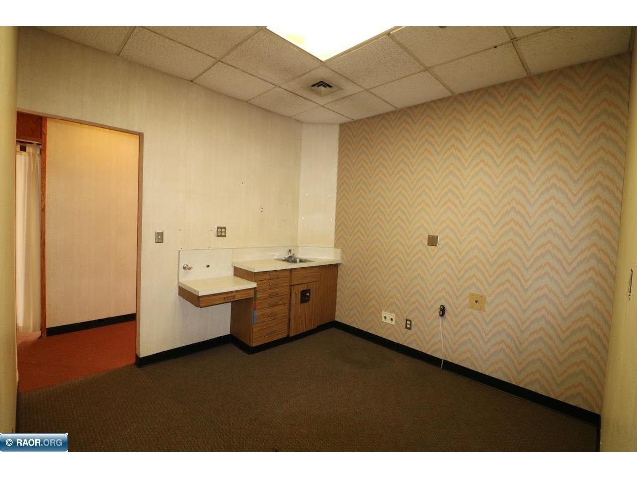 22 W 3rd Ave North Aurora MN 55705 149638 image16