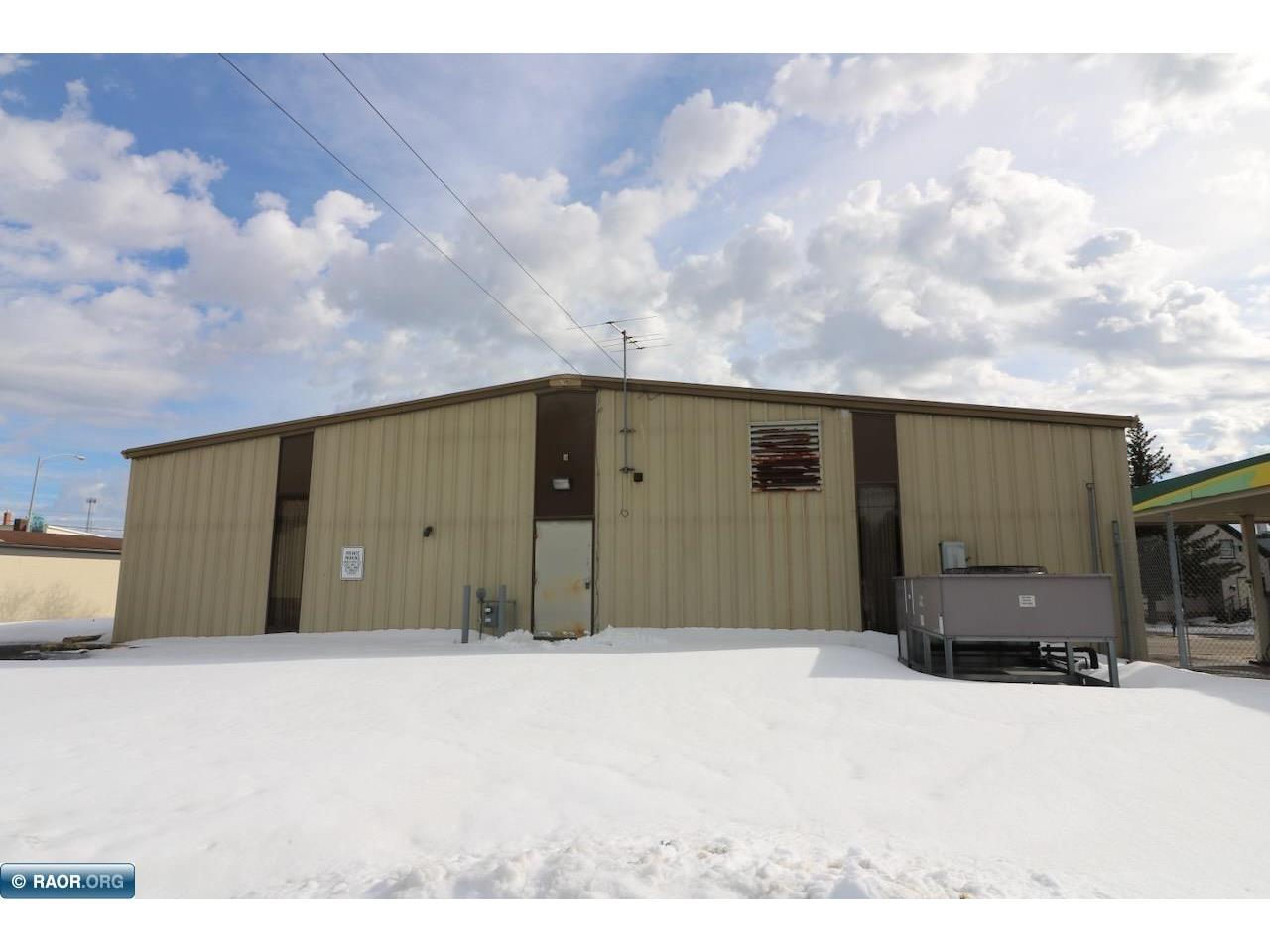 22 W 3rd Ave North Aurora MN 55705 149638 image5