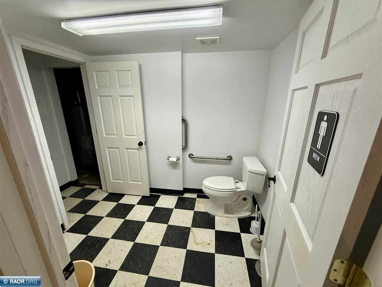 2201 2nd Ave E Hibbing MN 55746 149350 image31