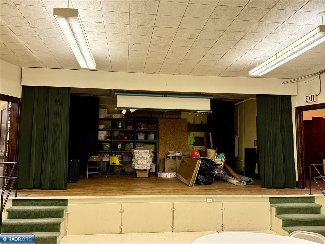 2201 2nd Ave E Hibbing MN 55746 149350 image36