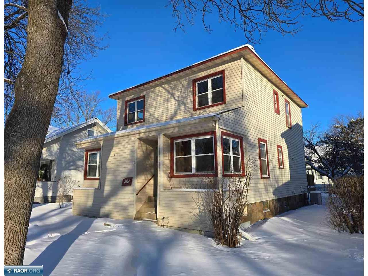 2204 11th Ave E Hibbing MN 55746 147850 image1