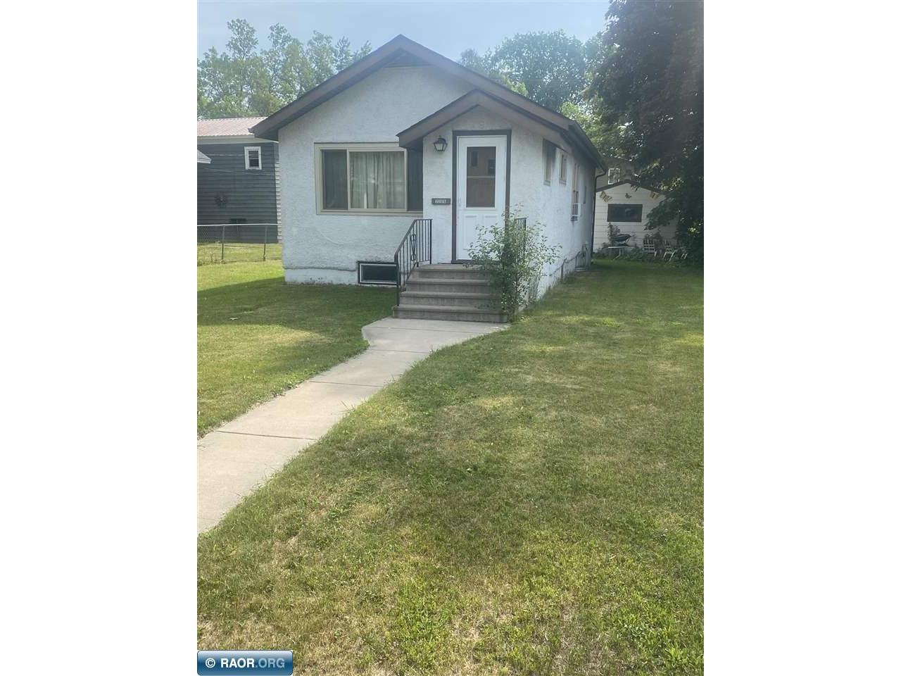 2206 E 10th Avenue Hibbing MN 55746 145197 image1